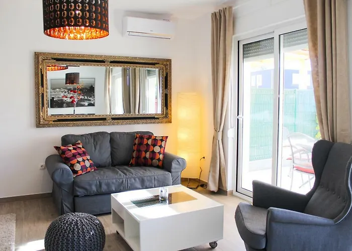 Luxury With Private Pool Apartment