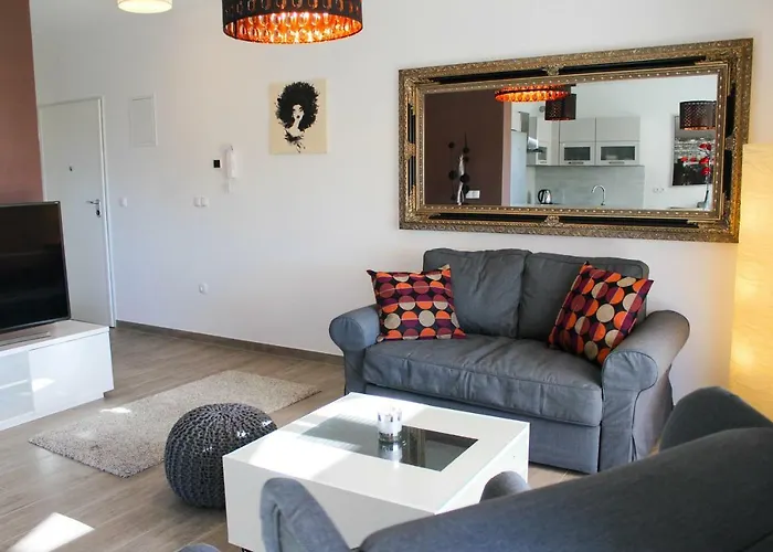 Luxury With Private Pool Apartment